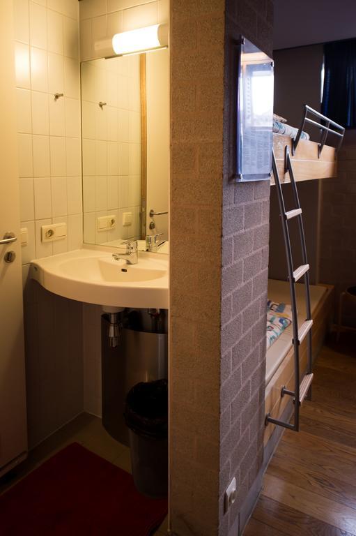 Auberge De Jeunesse De Mons Room photo